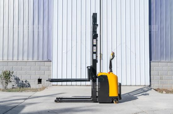 Apilador Eléctrico HW2T-3